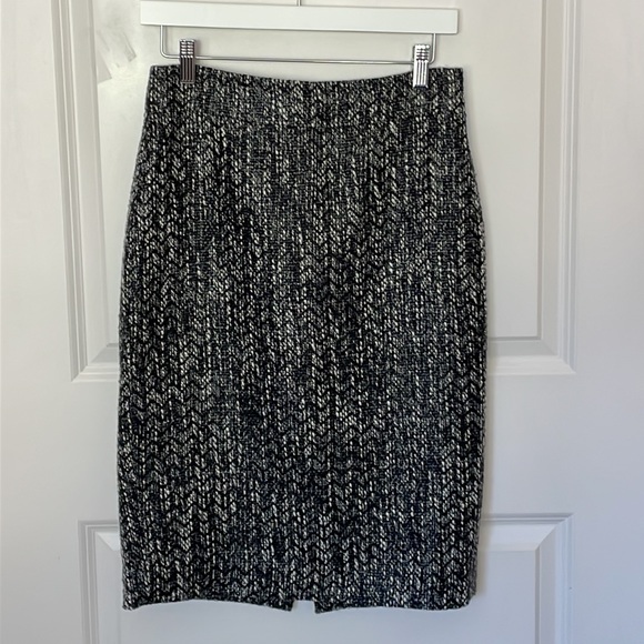 J. Crew Tweed Pencil Skirt 4 - Picture 2 of 6